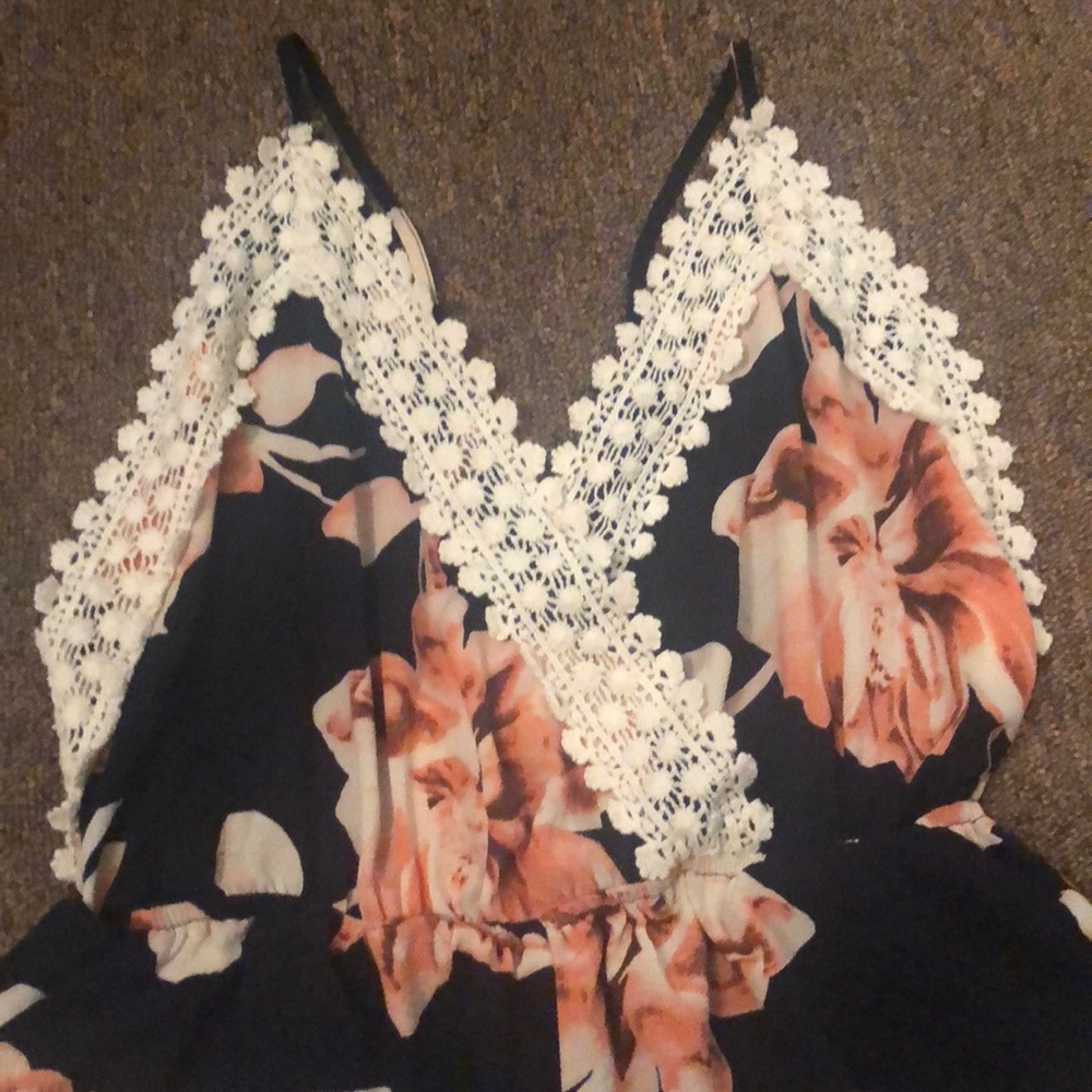 Backless Romper - Picture 2 of 4